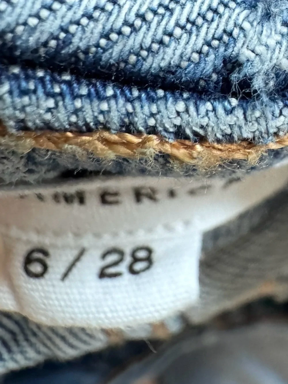 Good American jeans, straight leg size 6/28